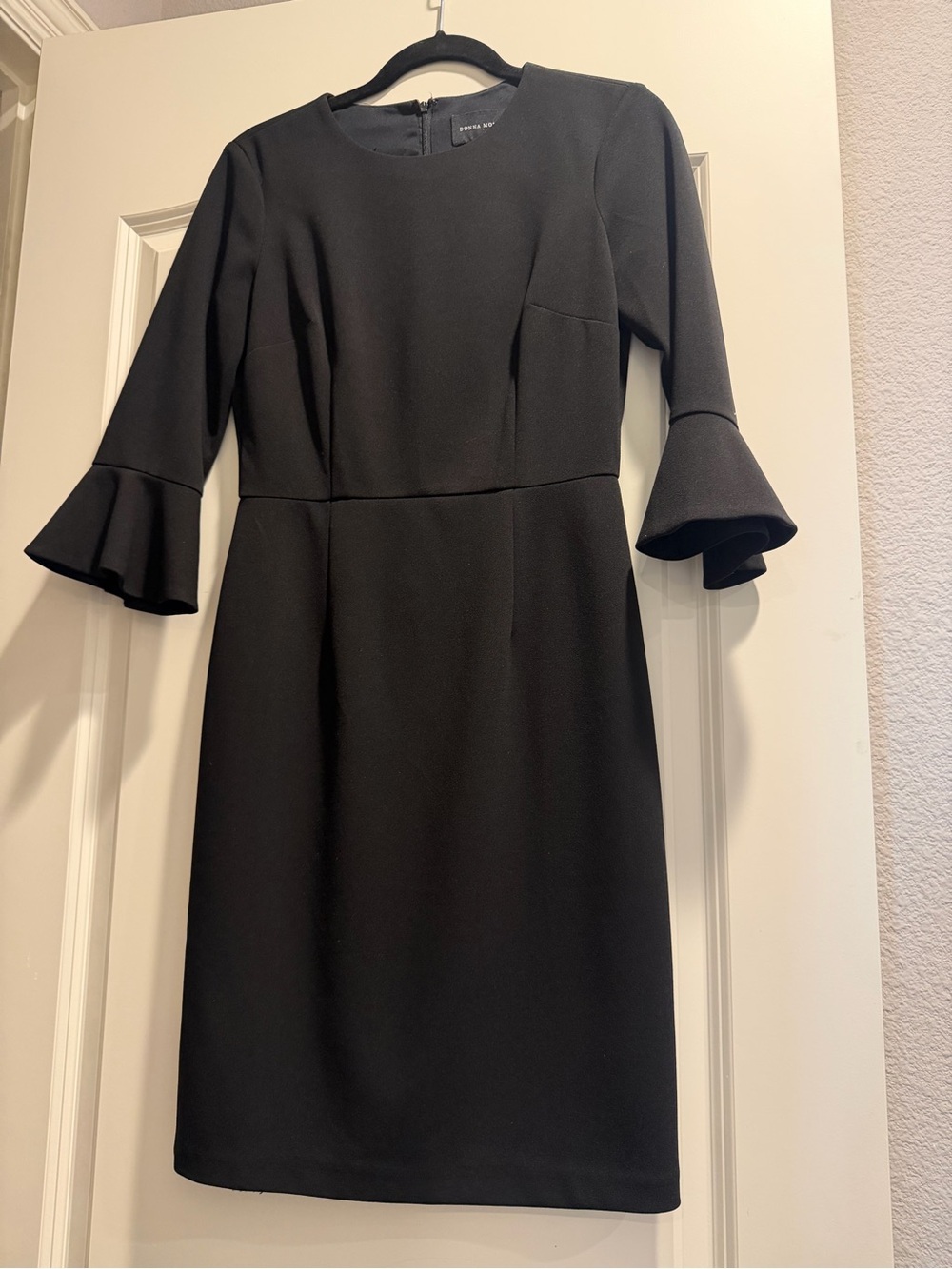 Donna Morgan Black Bell-Sleeve Sheath Dress